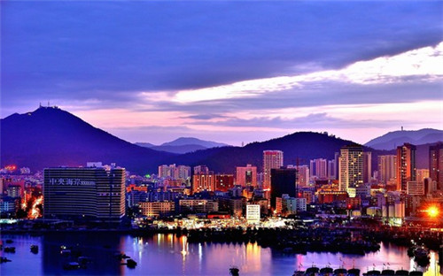 烘焙店自己创业怎么样呢，烘焙开店创业