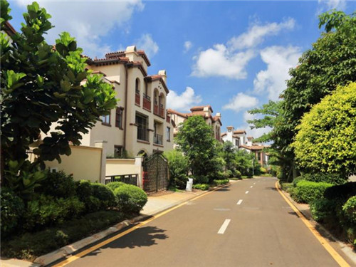 龙里哪里好玩现在（龙里哪里好玩现在还能玩）